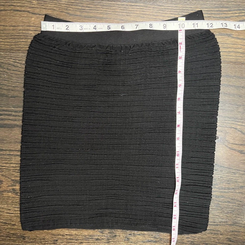 Black stretchy skirt